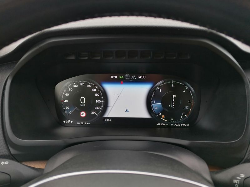 Volvo XC90 (2015) D5 AWD 7-míst Bowers & Wilkins - fotka 20 z 33