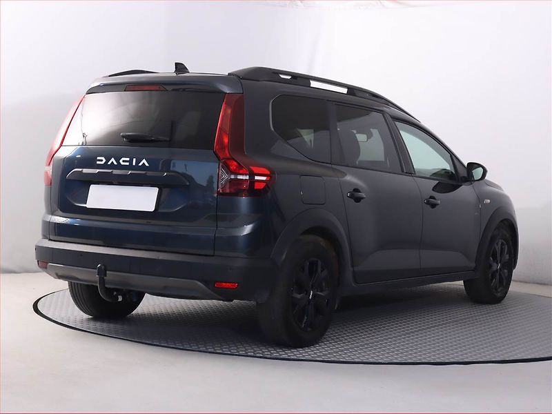 Dacia Jogger (2023) Comfort 1.0 TCe, LPG, Tempomat - fotka 5 z 17