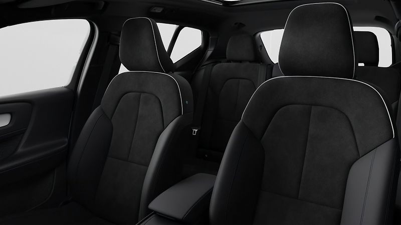 Volvo XC40 (2026) Black Edition B3 Plus,360°KAM. - fotka 9 z 10