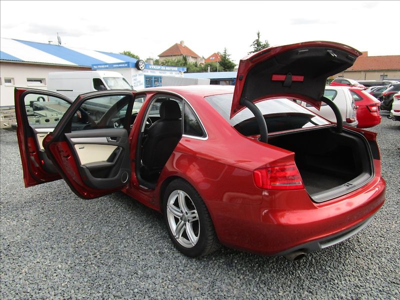 Audi A4 3.0FSi V6 Quattro S-Line - fotka 38 z 49