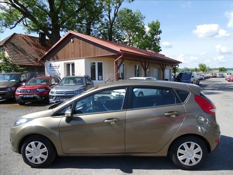 Ford Fiesta 1,2 i 60kW 2x kola, klima - fotka 5 z 30