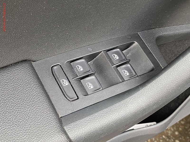 Škoda Octavia (2019) 1.5 TSi, Style, DSG, LED - fotka 11 z 18