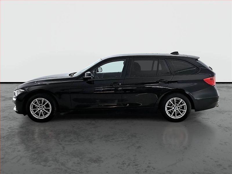 BMW Řada 3 (2014) 320 d, Navi, Xenony - fotka 3 z 15