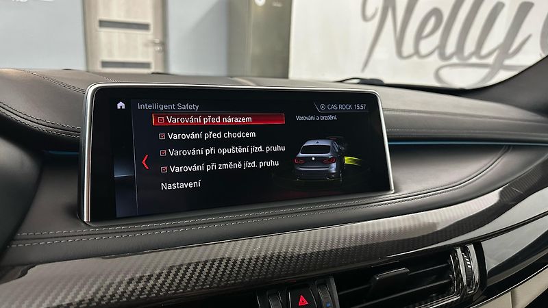 BMW X6 40D / XDRIVE - fotka 38 z 53