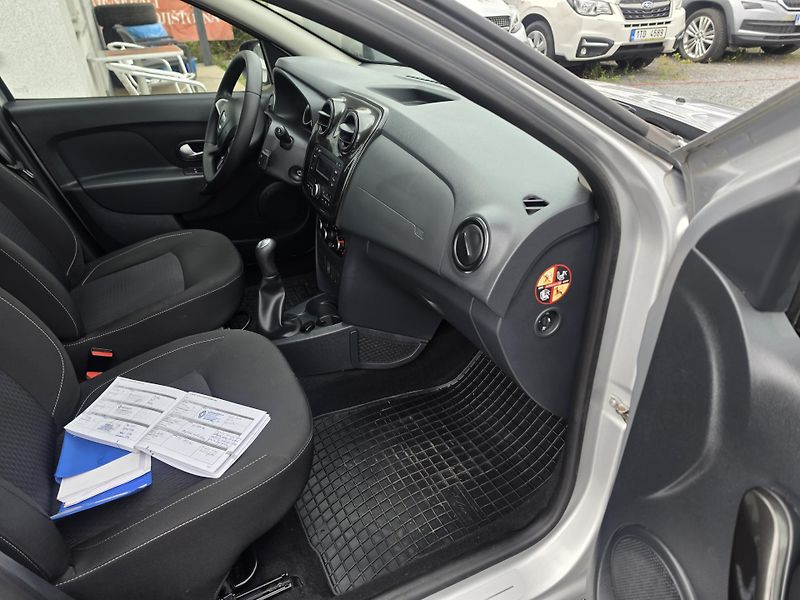 Dacia Sandero 1.1 Klimatizace  - fotka 16 z 17