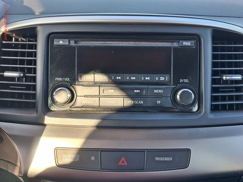 Mitsubishi Lancer (2015) 1.6i, 2.maj,ČR, AC - fotka 12 z 15