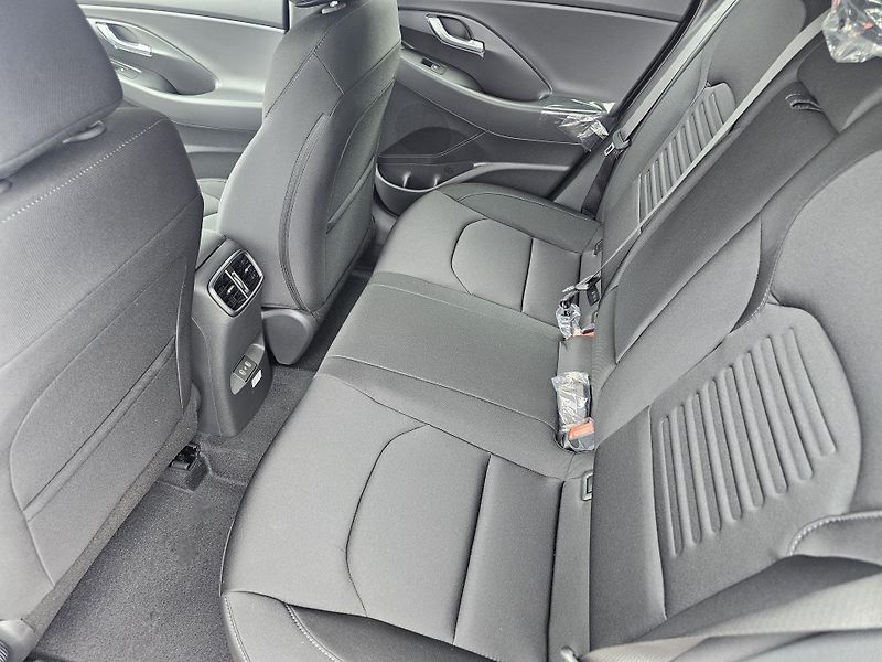 Hyundai i30 (2026) WG 1,0 T-GDI MT STYLE  - fotka 8 z 14
