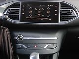 Peugeot 308 (2018) Active Pack 1.2 PureTech - náhled 12
