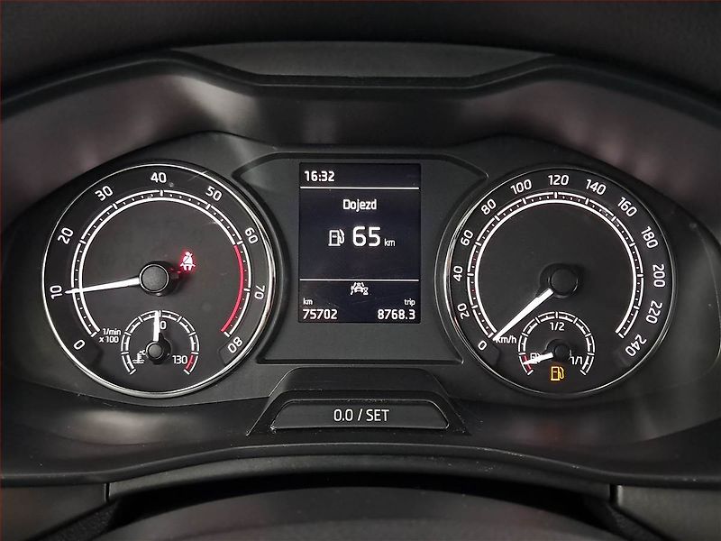 Škoda Scala (2019) Style 1.0 TSI, Kůže, Tempomat - fotka 11 z 17