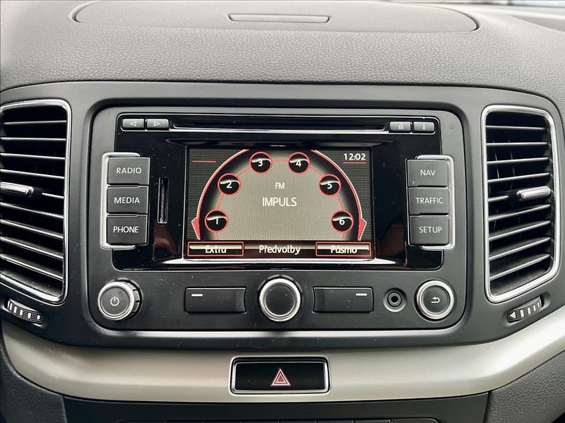 Seat Alhambra 2,0 TDi / STYLE / DSG / 7-míst - fotka 28 z 44