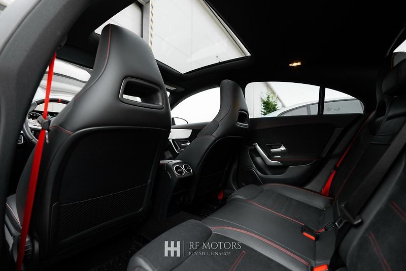 Mercedes-Benz CLA (2022) 35 AMG 4MATIC EDITION 55 - fotka 26 z 30