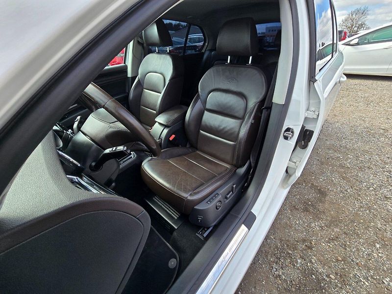 Škoda Superb (2013) 2.0 TDI 125KW Lau - fotka 10 z 23