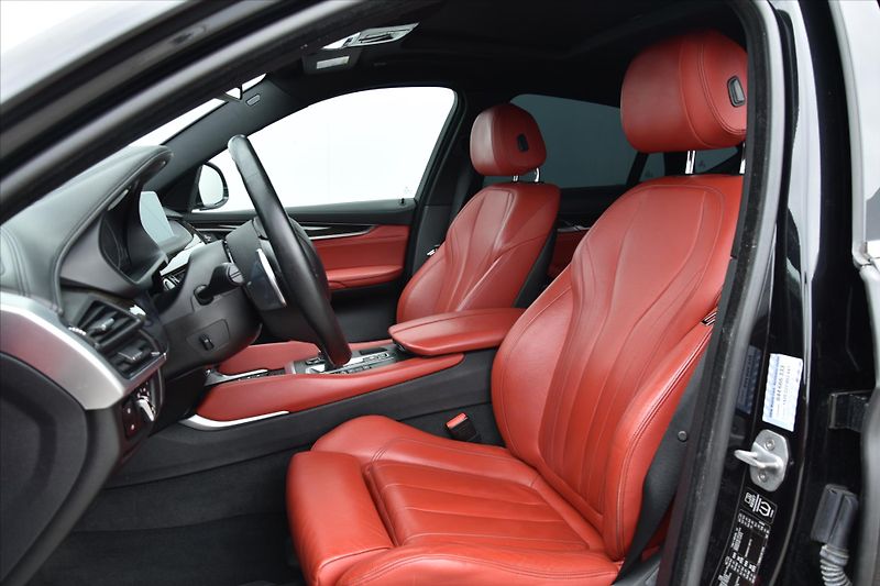 BMW X6 xDrive 30d 190kW ČR - fotka 10 z 26