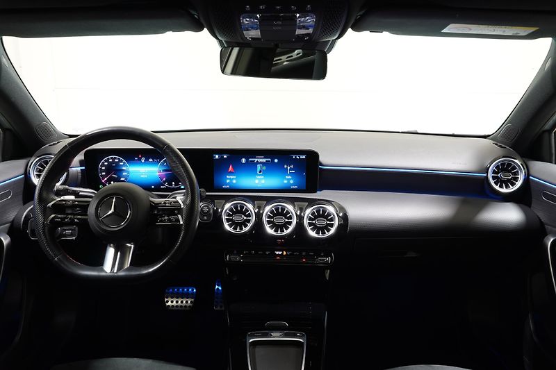 Mercedes-Benz Třídy A A200D,NIGHT,AMG,ČR,DPH,ZÁRUKA - fotka 20 z 30