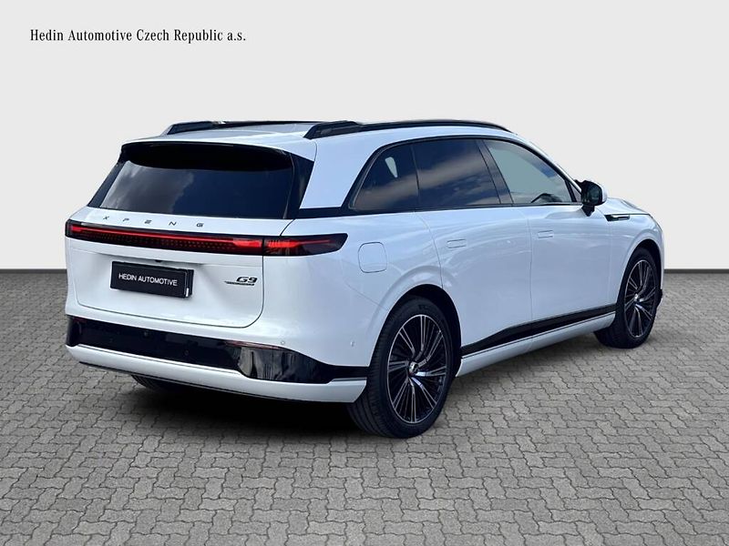 Xpeng G9 (2026) AWD Performance Pro - fotka 12 z 14
