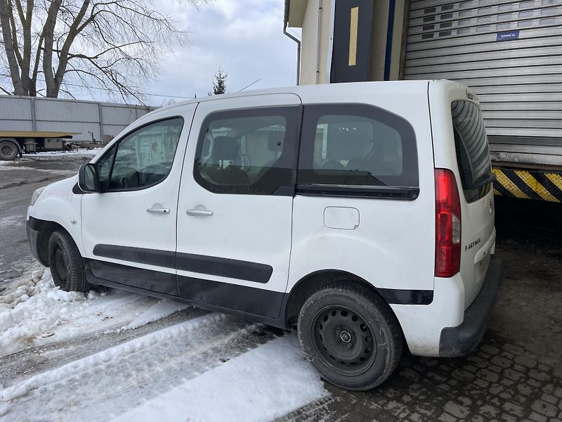 Peugeot Partner Tepee 1.6hdi 66kw NÁHRADNÍ DÍLY - fotka 2 z 5
