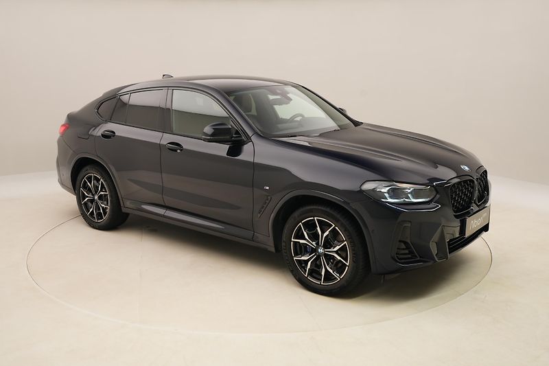 BMW X4 xDRIVE 20 M-PAKET CZ REZERVACE - fotka 16 z 73