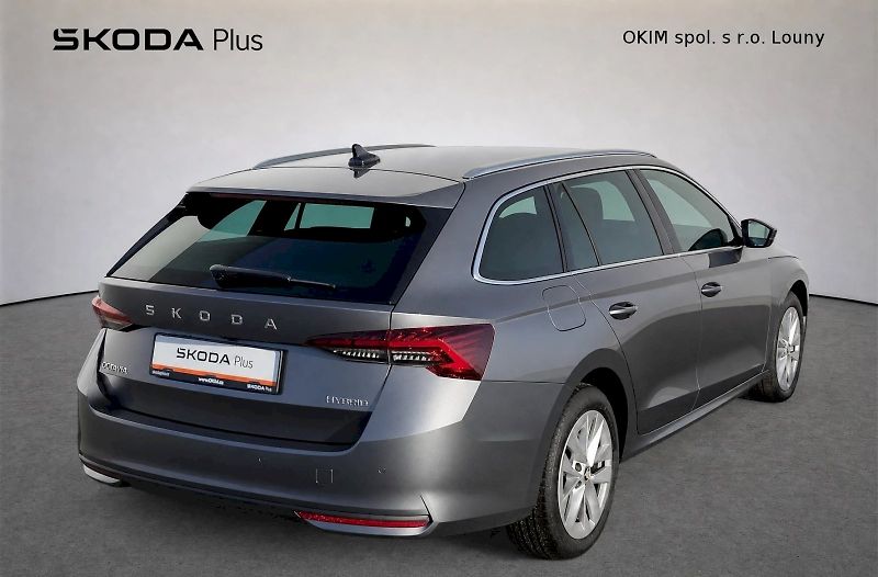 Škoda Octavia (2025) Combi Top Selection 1,5 Tsi 11 - fotka 2 z 37