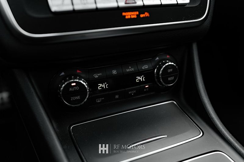 Mercedes-Benz CLA (2018) 220d SB 4Matic AMG - fotka 40 z 49