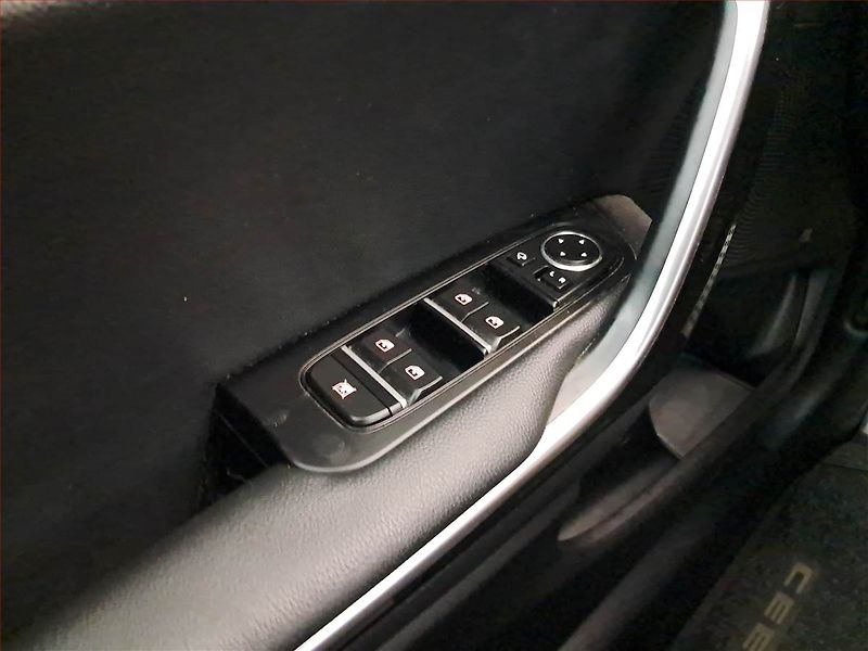 Kia Ceed (2023) GT Line 1.5 T-GDI - fotka 16 z 18