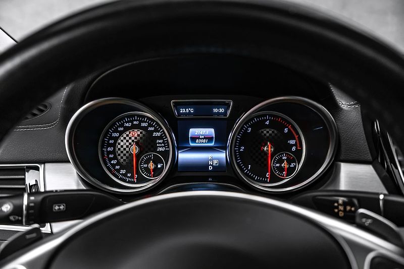 Mercedes-Benz GLE panorama, asistenty - fotka 21 z 23