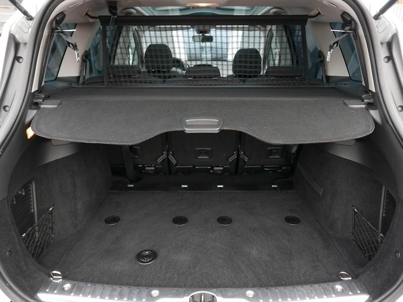 Peugeot 308 1,6 HDI 80kW SW Panorama Sport - fotka 12 z 40