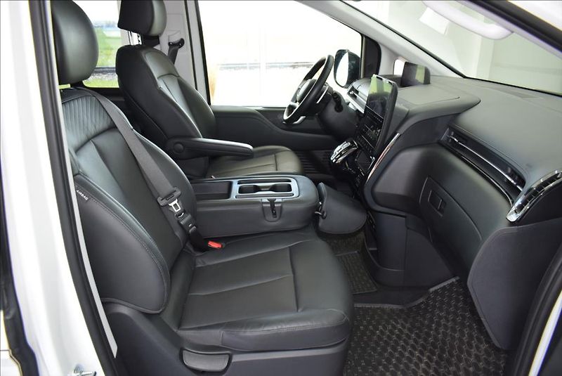 Hyundai Staria 2,2 CRDI,1.maj,ČR,AUT,4x4,9-mí - fotka 17 z 47
