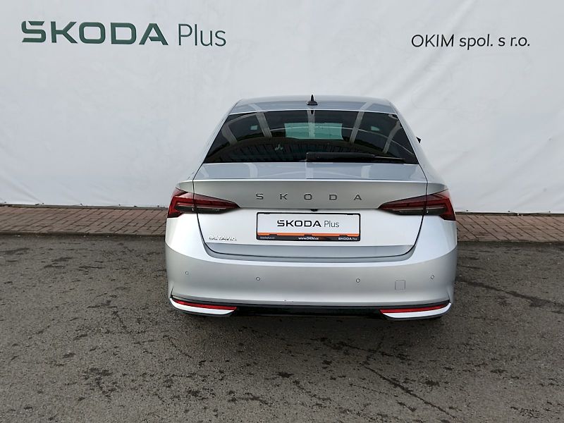 Škoda Octavia (2024) Top Selection 1,5 Tsi 110 kw D - fotka 34 z 37