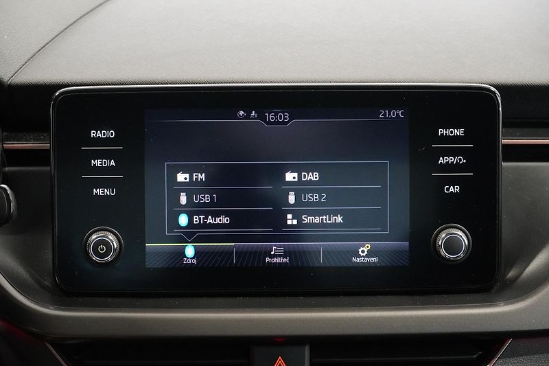 Škoda Kamiq 1.0TSI DSG Style,DPH,ČR,TAŽNÉ - fotka 24 z 29