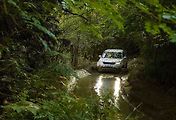 Land Rover Discovery.