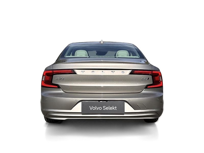 Volvo S90 B5 AWD (nafta) // tažné zaříz. - fotka 4 z 38