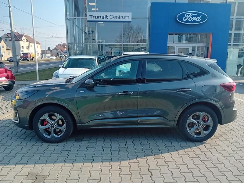 Ford Kuga (2026) 2,5 HEV 134kW/183k  ST-Line X - fotka 2 z 14