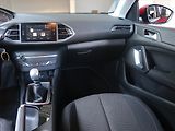 Peugeot 308 (2018) 1.2 PureTech, ČR,1.maj - náhled 8