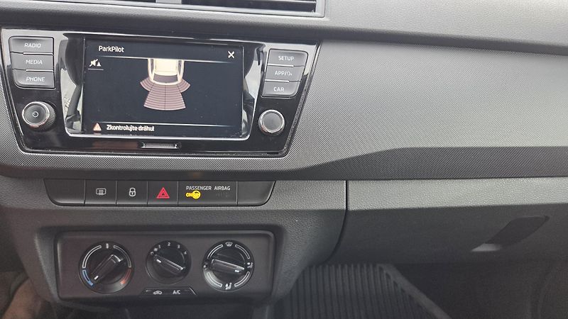 Škoda Fabia 1.0 TSI 70 kW Ambition CZ DPH - fotka 19 z 22
