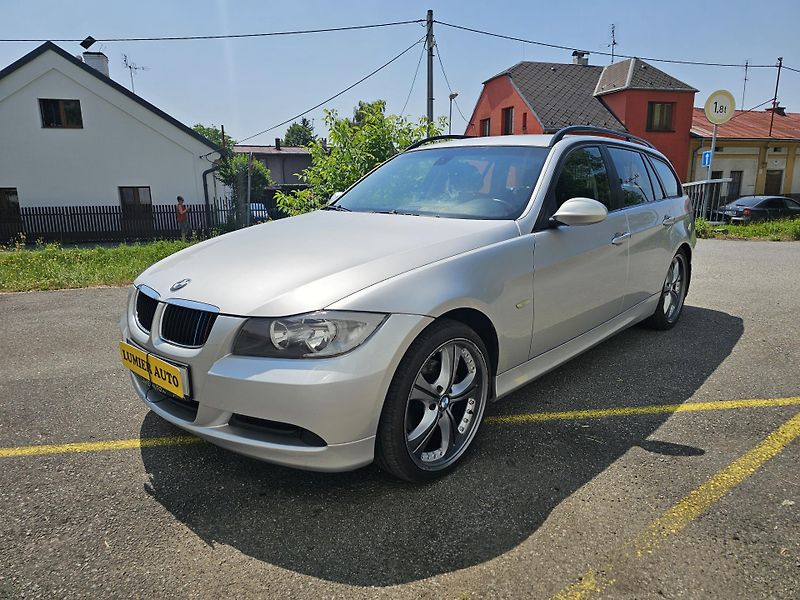 BMW Řada 3 (2006) E91  - fotka 1 z 15
