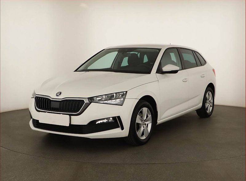 Škoda Scala (2021) 1.0 TSI, Tempomat - fotka 2 z 12