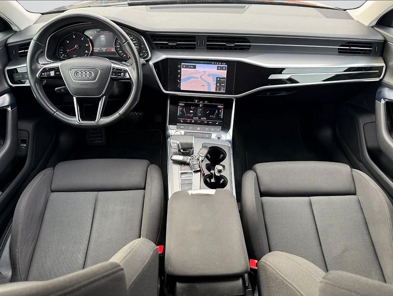 Audi A6 Avant 40 TDI quattro Tažné  - fotka 16 z 21