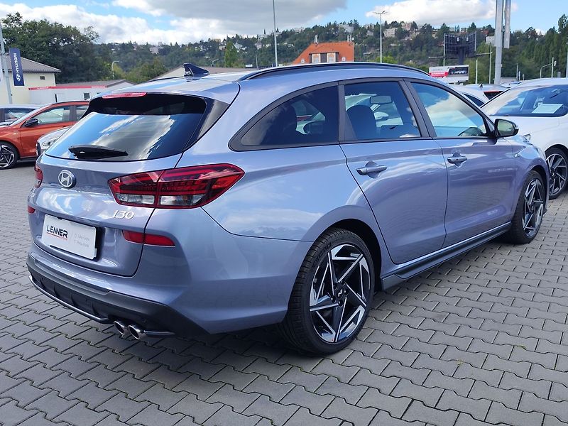 Hyundai i30 1.5 T-GDI/103kW N-Line DCT - fotka 5 z 34