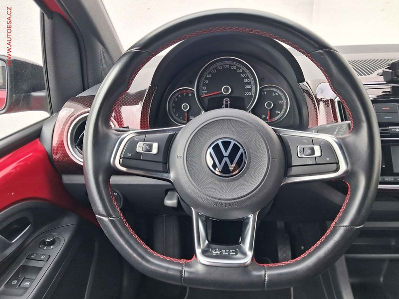 Volkswagen up! (2022) 1.0 TSi, 1.maj,ČR, GTi - fotka 11 z 16