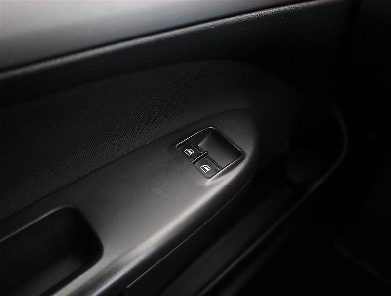 Škoda Octavia (2011) Ambiente 1.8 TSI, Tempomat - fotka 14 z 17