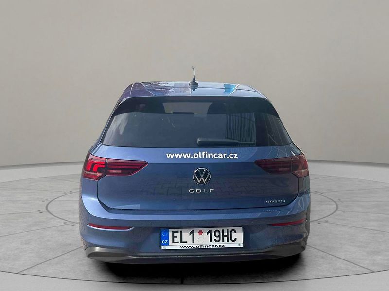 Volkswagen Golf People 1,5 TSI eHybrid 150 kW - fotka 3 z 8