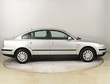 Volkswagen Passat (2005) 1.9 TDI, nová STK, Klima - náhled 6