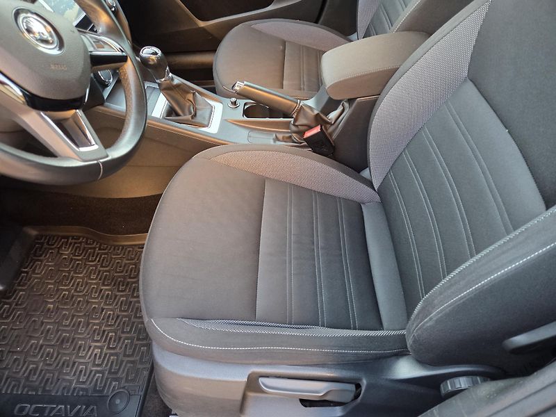Škoda Octavia (2018) III 1.6TDI 2.Maj. nové v ČR - fotka 27 z 50