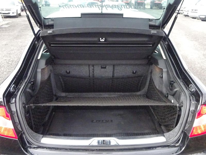Škoda Superb 3.6FSI V6 191kW DSG 4x4  - fotka 29 z 29