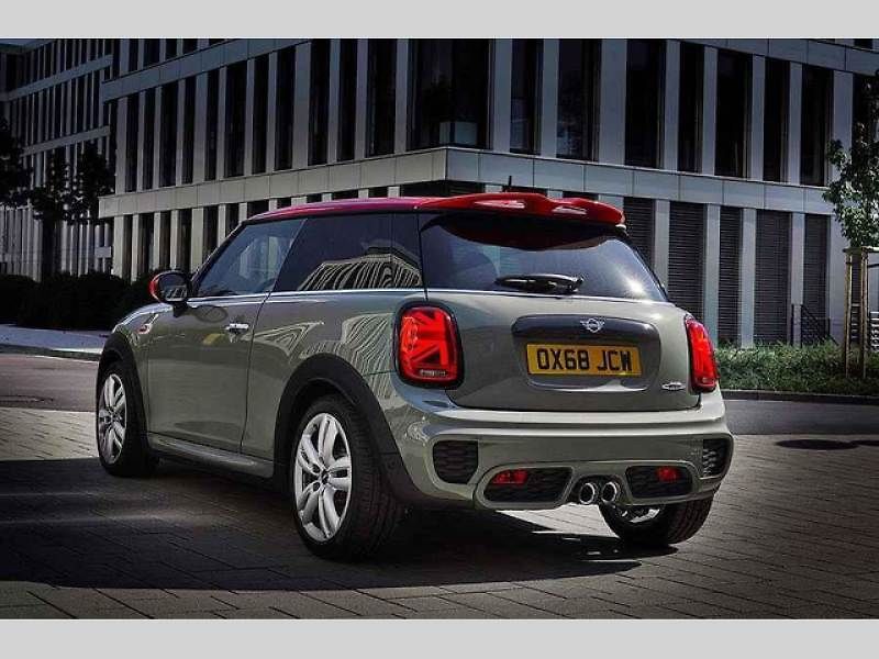 Modernizované MINI John Cooper Works