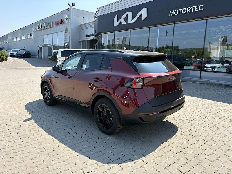 Kia Sportage (2026) 1,6 T-GDi GPF 4x2 7DCT BLACK E - fotka 5 z 12