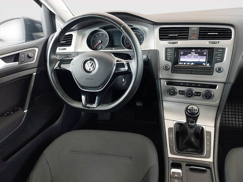 Volkswagen Golf (2016) Comfortline 1.2 TSI, Tempomat - fotka 7 z 16