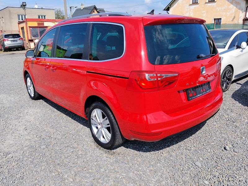 Seat Alhambra (2013) - fotka 44 z 45