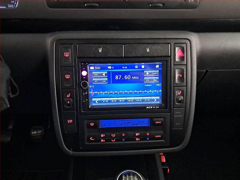 Volkswagen Sharan (2007) 2.0 TDI, 7 míst, nová STK - fotka 12 z 17