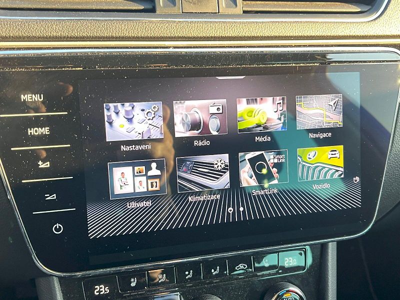 Škoda Superb (2023) L&K 2.0TDi 4x4 147kW 7°automat - fotka 24 z 31